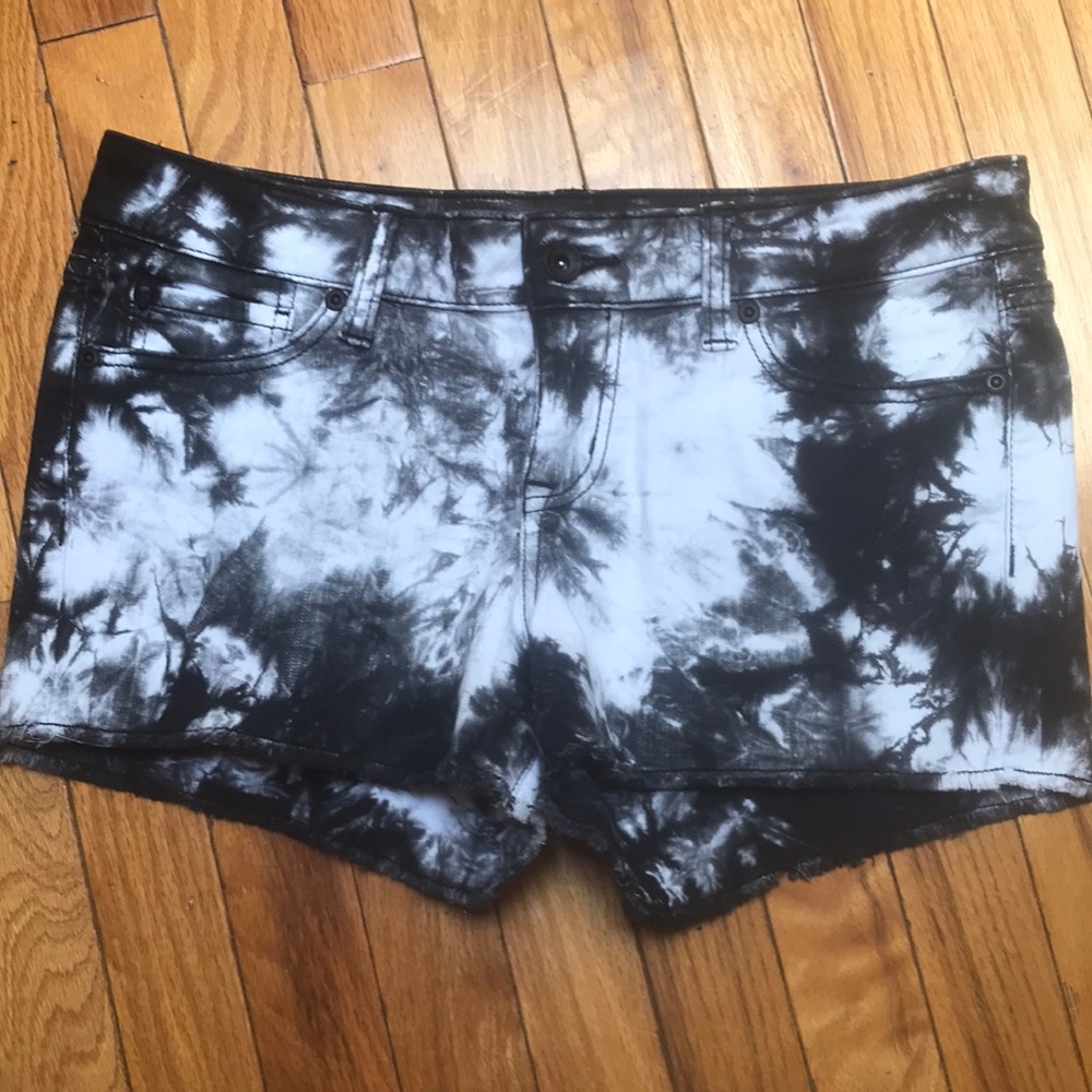 Black and White Pattern Jean shorts
